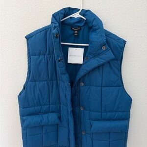 Beyond Yoga Blue Puffer Vest